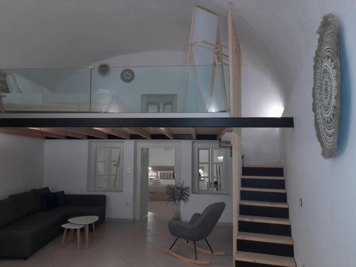 Angeleve Villa With Private Jacuzzi Φηρά Εξωτερικό φωτογραφία