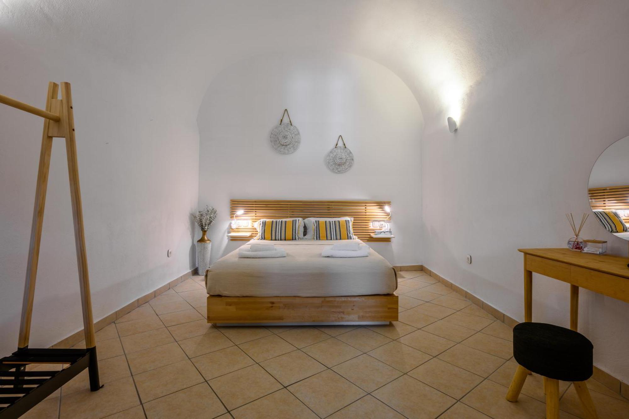 Angeleve Villa With Private Jacuzzi Φηρά Εξωτερικό φωτογραφία
