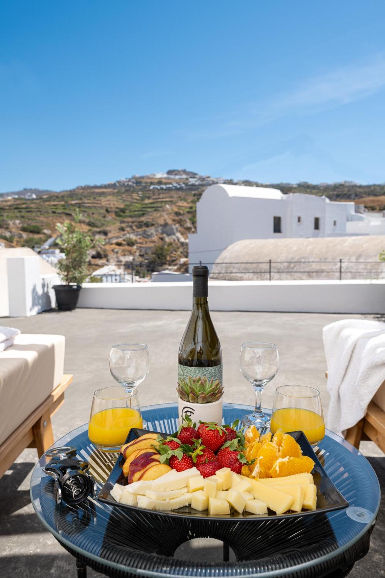 Angeleve Villa With Private Jacuzzi Φηρά Εξωτερικό φωτογραφία