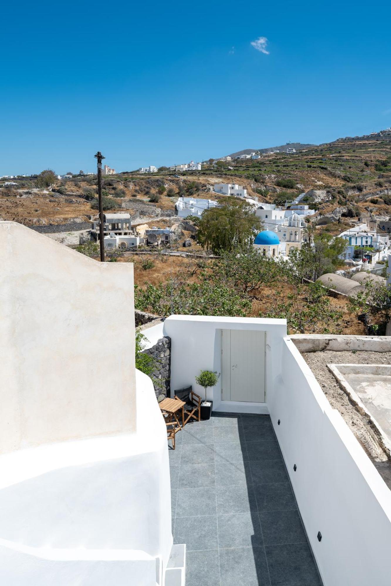 Angeleve Villa With Private Jacuzzi Φηρά Εξωτερικό φωτογραφία